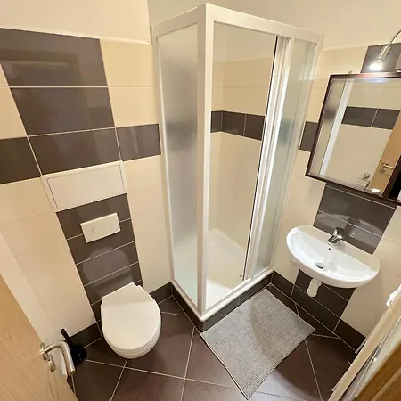 Krasny - V Blizkosti Centra *